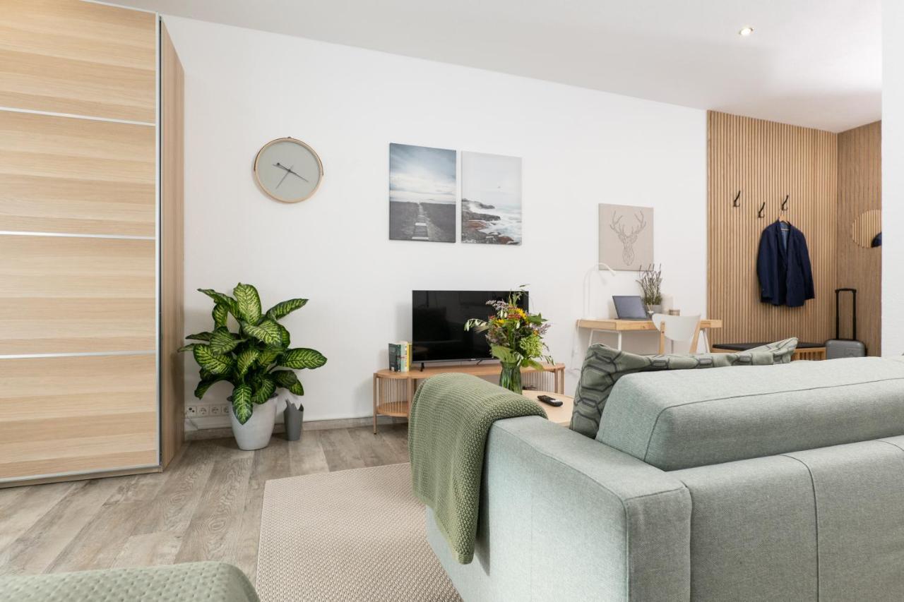גאיסלינגן אן דר סטייג' Apart4Me Scandi Apartment Geislingen Zentral Mit Parkplatz מראה חיצוני תמונה
