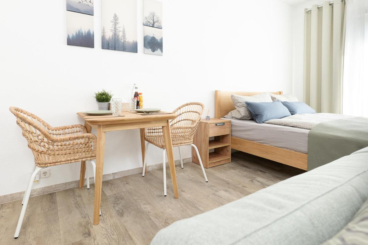 גאיסלינגן אן דר סטייג' Apart4Me Scandi Apartment Geislingen Zentral Mit Parkplatz מראה חיצוני תמונה